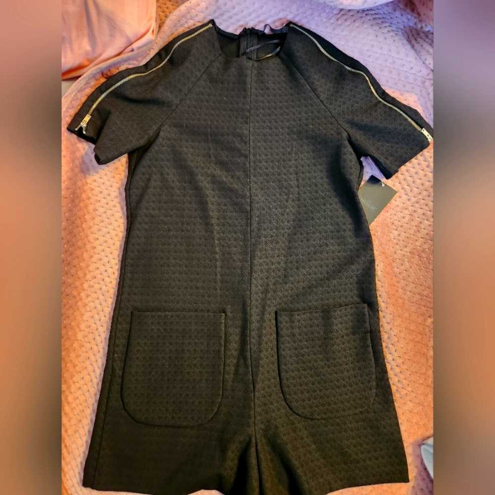 Zara black rompers with two pockets size xs